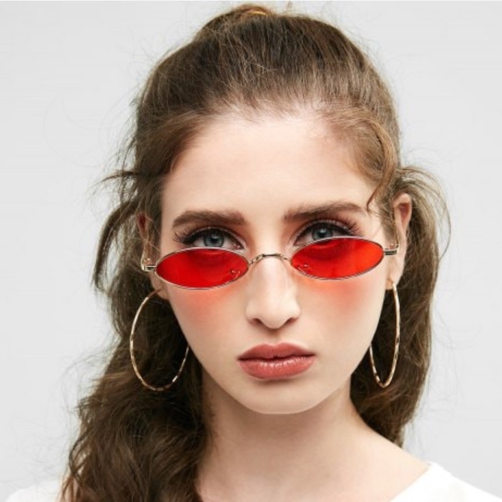 Oval mini Red sunglasses